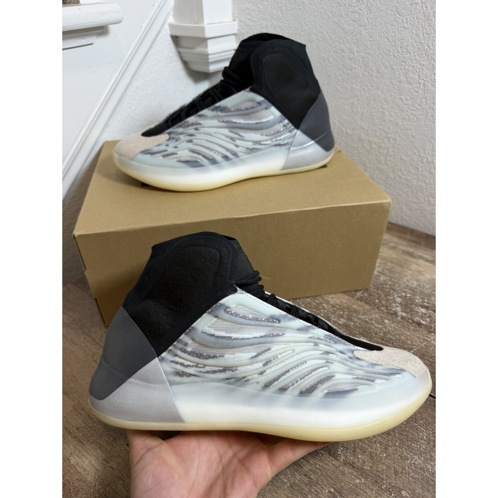 Adidas Yeezy Basketball Quantum Size 10.5 Kanye West Ye With Box